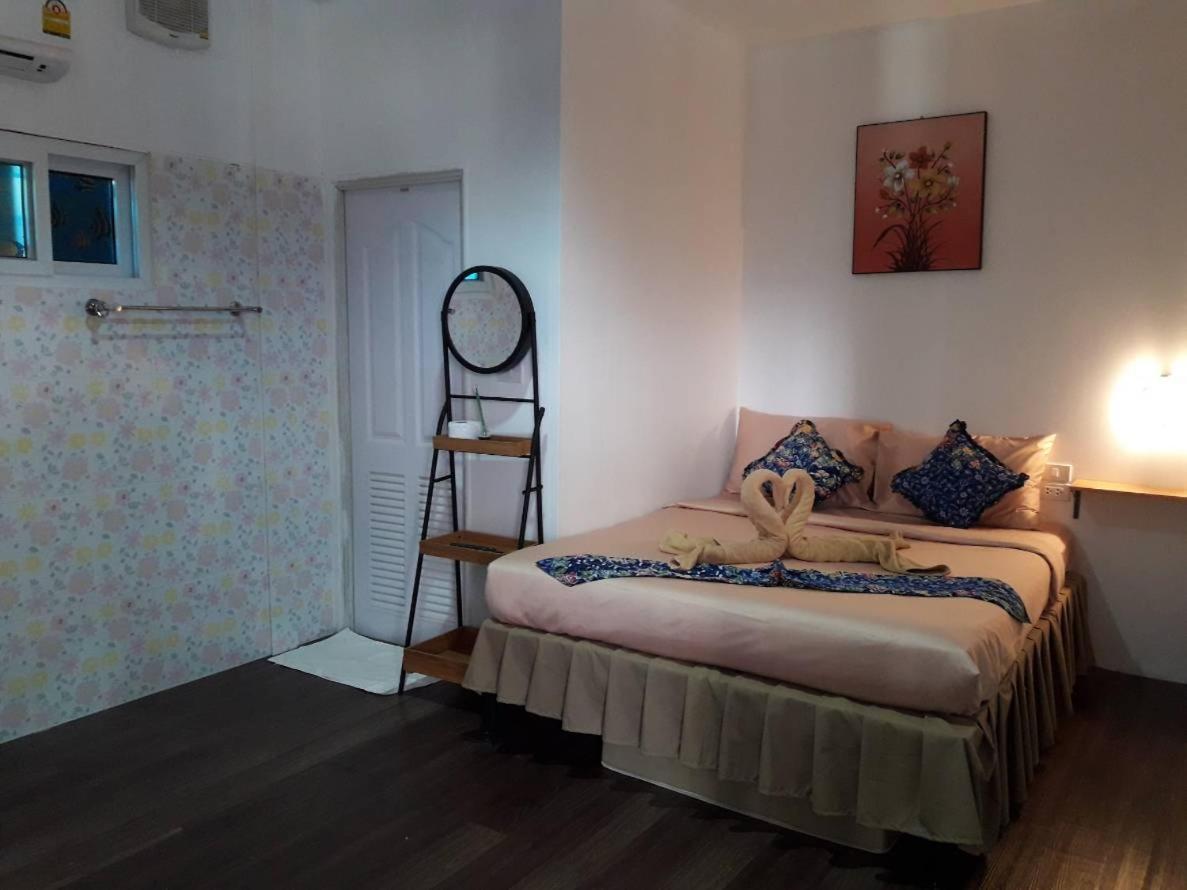 Decho Hostel リペ島 エクステリア 写真