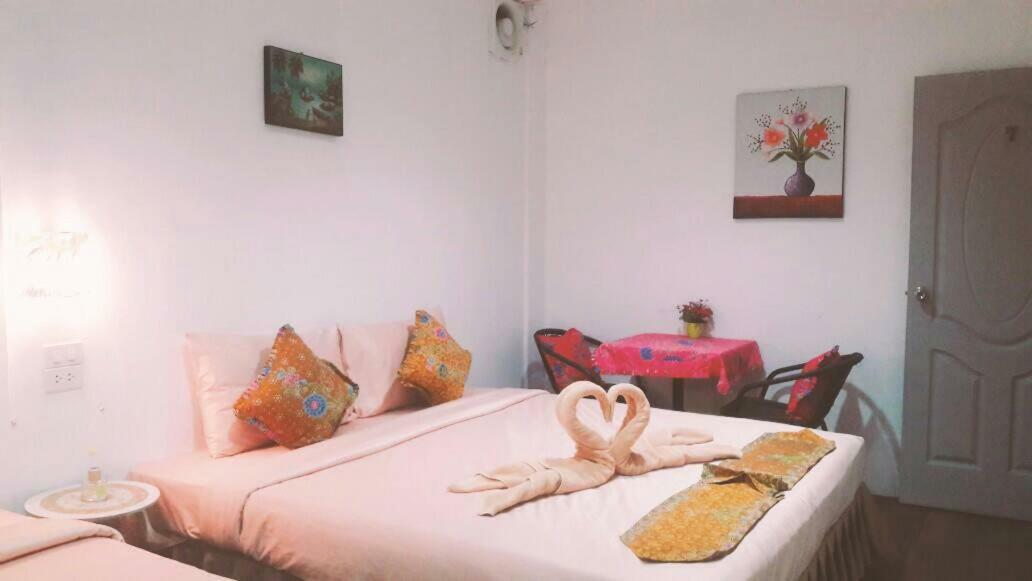 Decho Hostel リペ島 エクステリア 写真