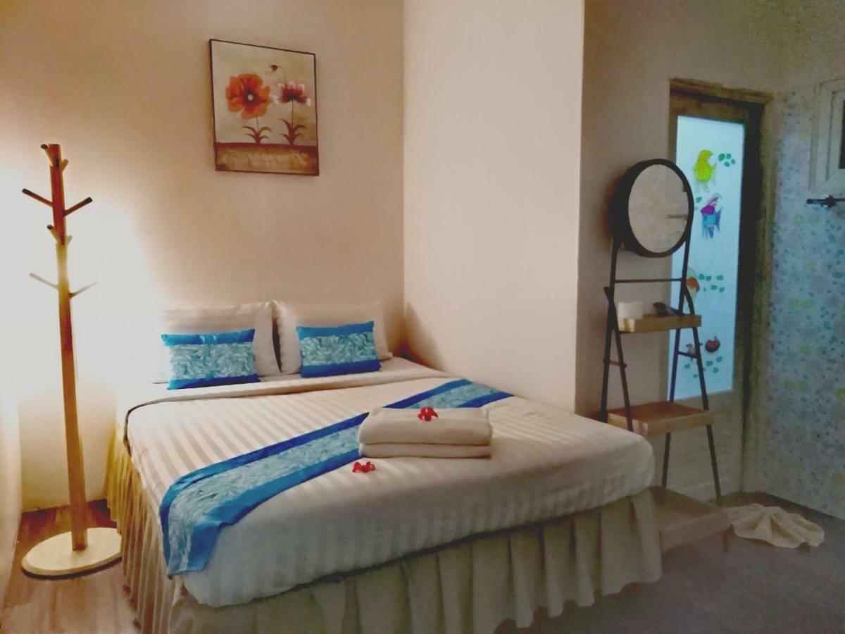 Decho Hostel リペ島 エクステリア 写真