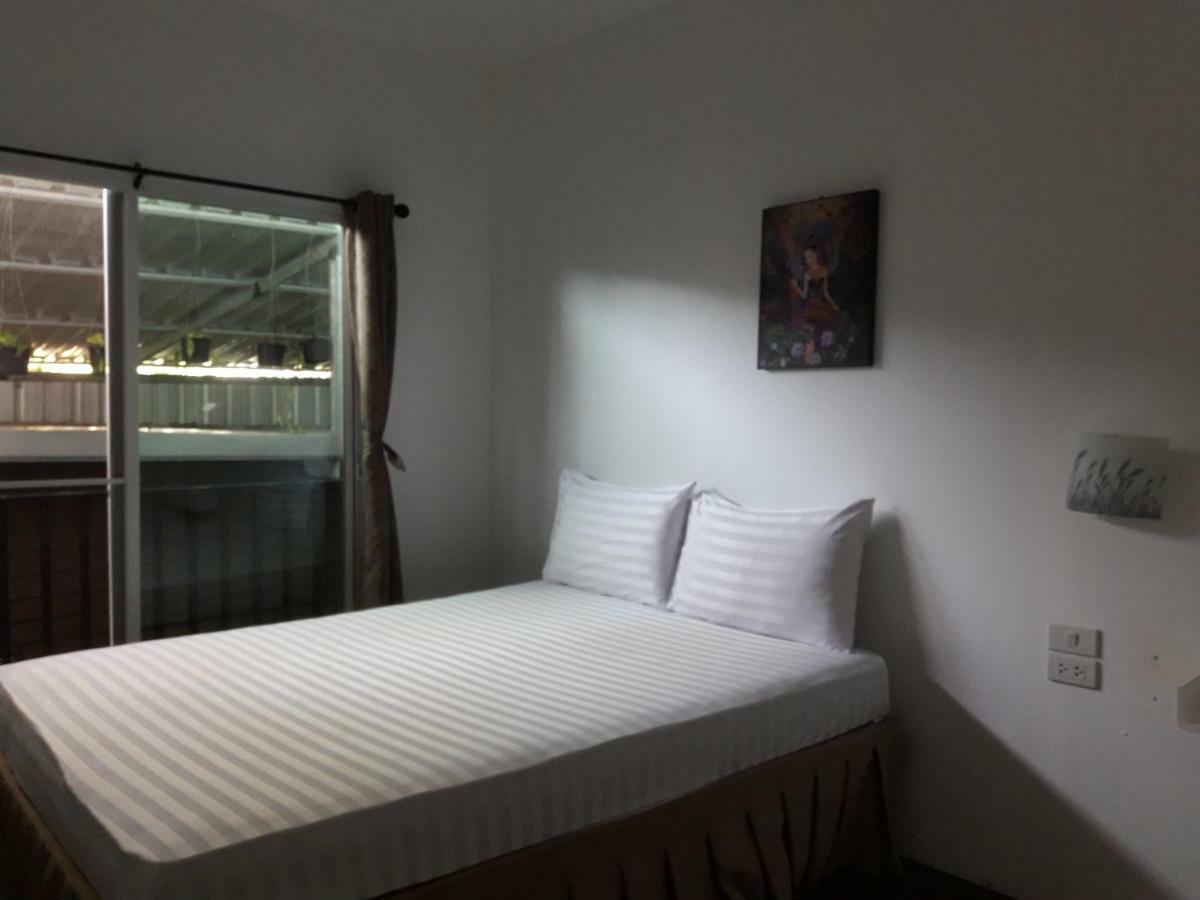 Decho Hostel リペ島 エクステリア 写真