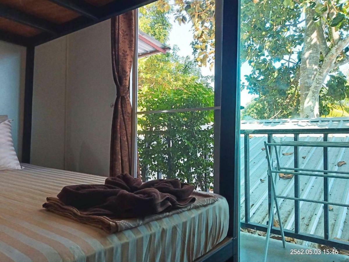Decho Hostel リペ島 エクステリア 写真